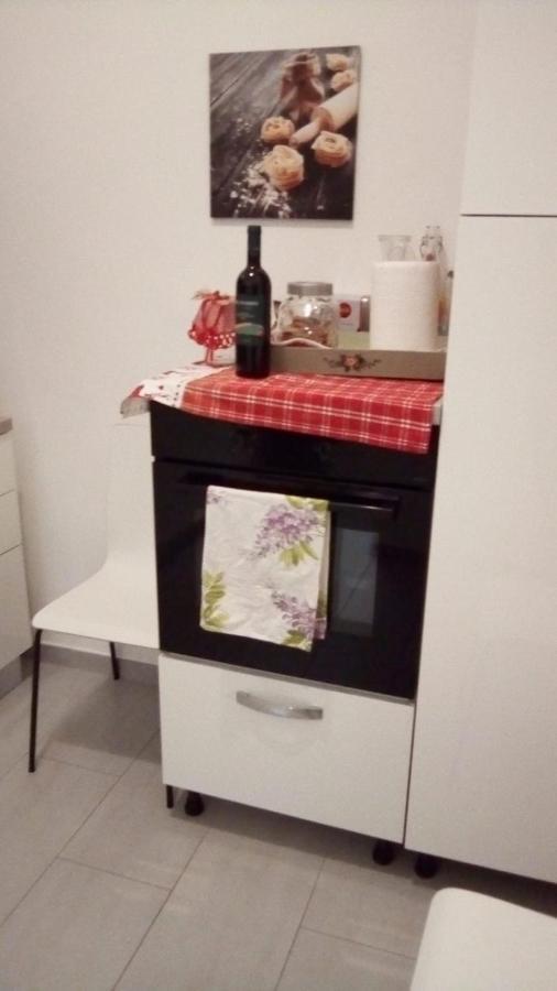 Luxury Apartment Napoleone Rome Bagian luar foto